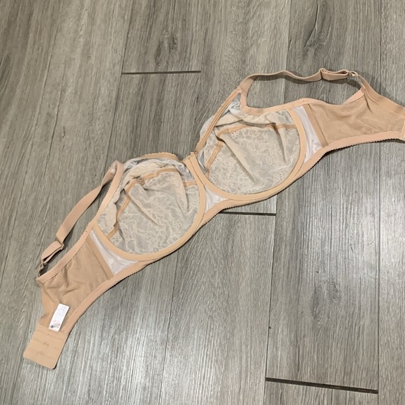 WACOAL Retro Chic Semi-sheer Chantilly Lace & Stretch Mesh Bra size 38G - Picture 8 of 10